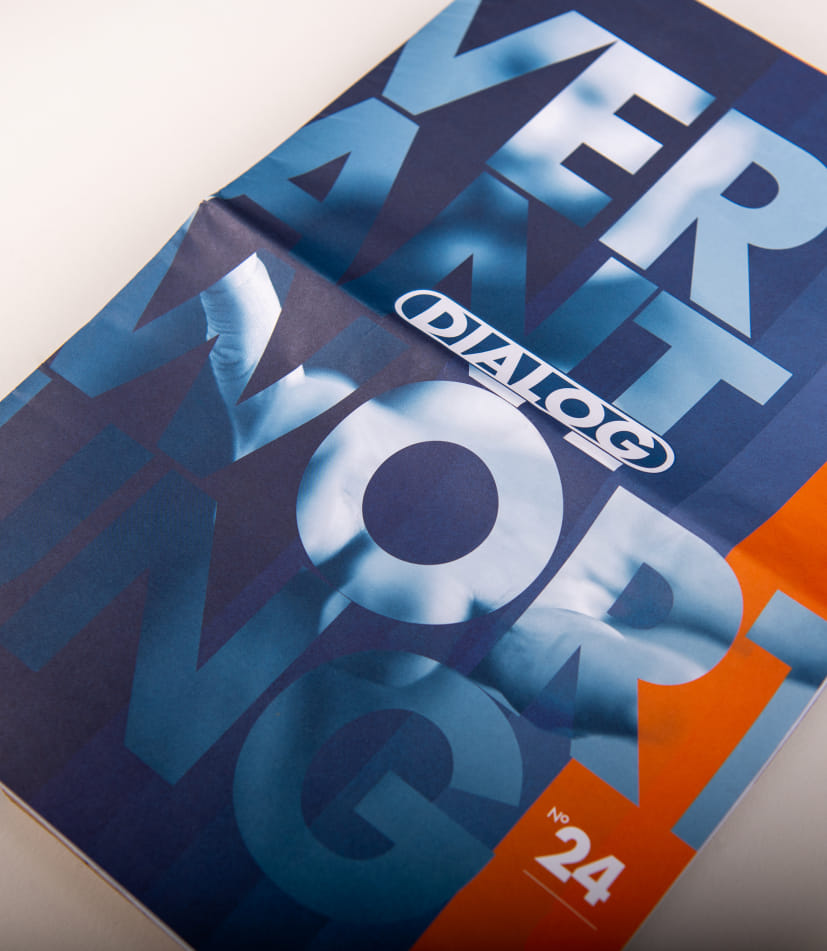 Zeitschriftencover von DIALOG mit großen blauen Buchstaben VERANTWORTUNG auf dunklem Hintergrund. Im unteren rechten Eck ist ein orangefarbenes Element mit der Nummer 24 zu sehen.